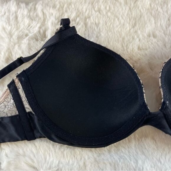Victoria Secret Very Sexy Push Up Black & Cream Lace Bra Sz 34C EUC - Picture 5 of 7